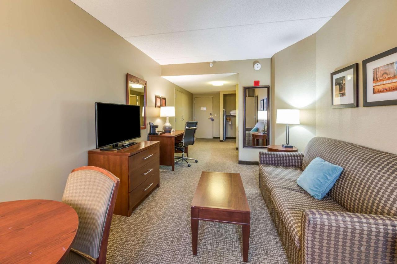 Comfort Suites Chicago O'Hare Airport Schiller Park Екстериор снимка