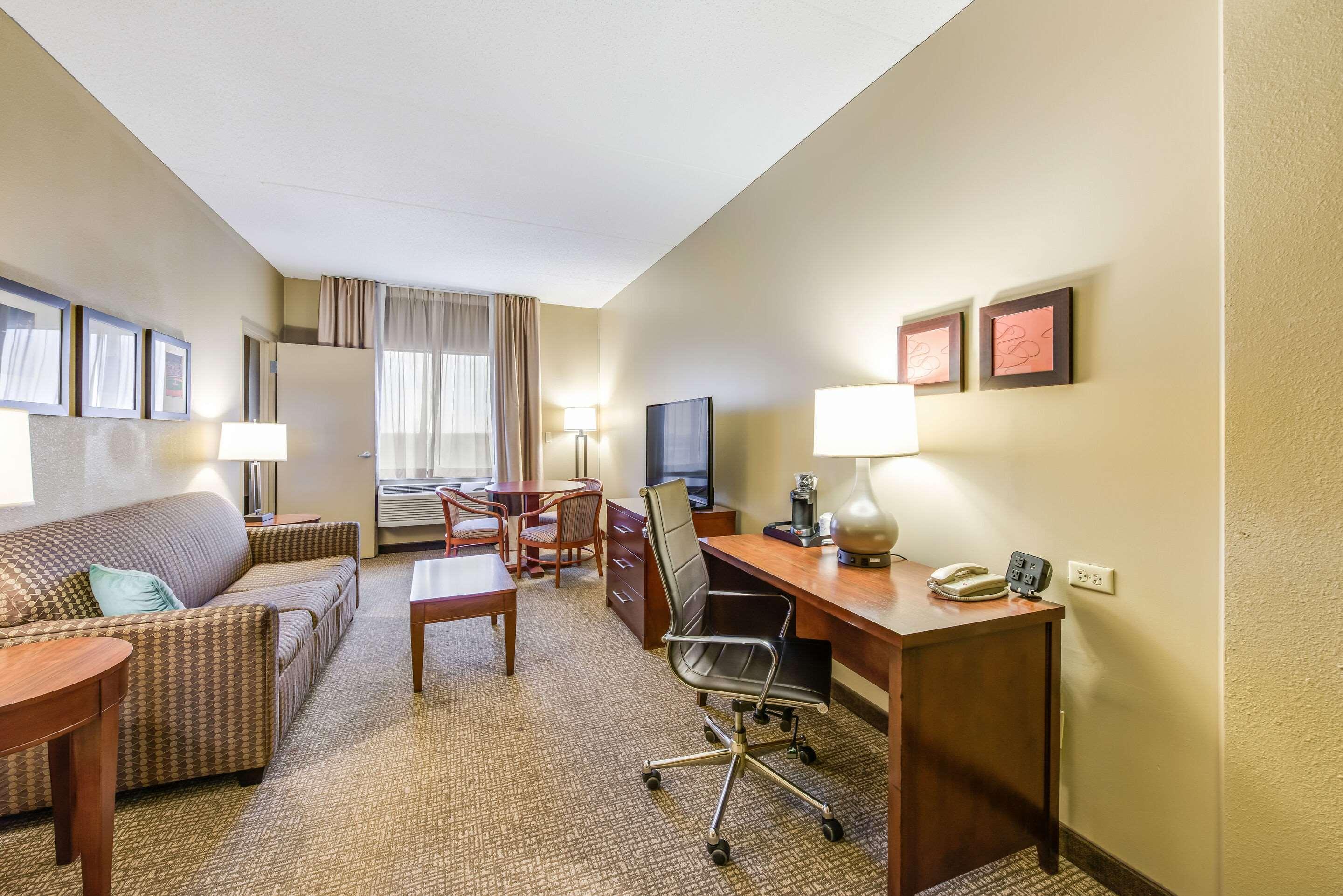 Comfort Suites Chicago O'Hare Airport Schiller Park Екстериор снимка